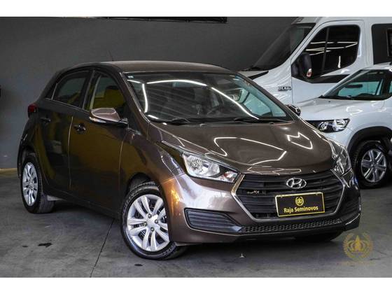 HYUNDAI HB20 1.6 COMFORT PLUS 16V FLEX 4P MANUAL HYUNDAI HB20 1.6 COMFORT PLUS 16V FLEX 4P MANUAL